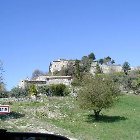 La Fenice - Beautifully Restored With Heated Pool In Small Village Montjustin
