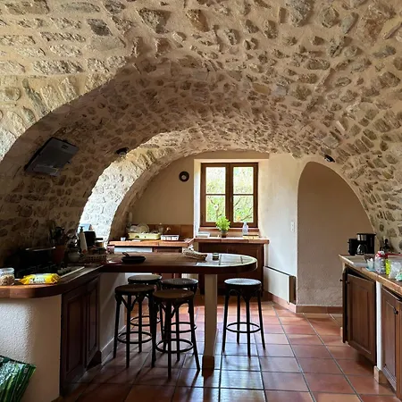 La Fenice - Beautifully Restored With Heated Pool In Small Village * Montjustin